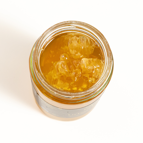 Raw Honey with Honeycomb Chunks – 500 g