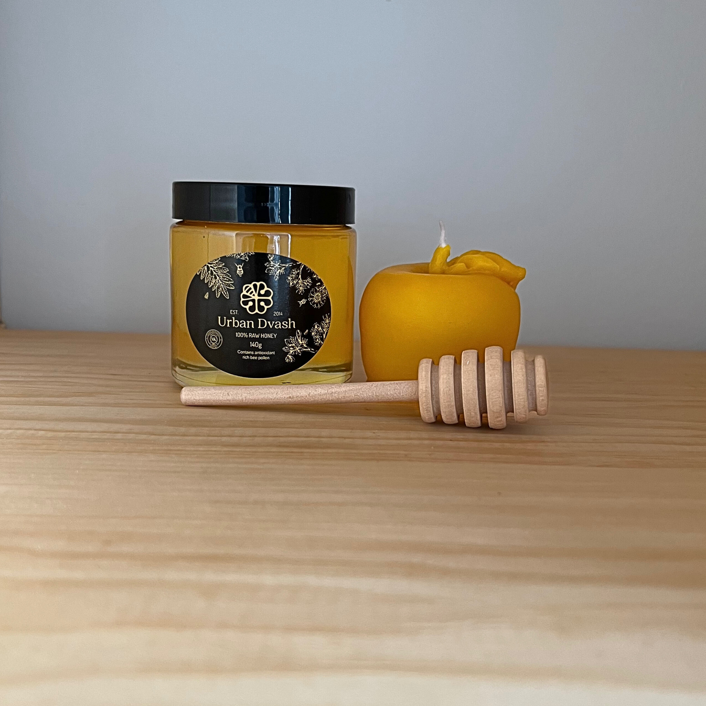 100% Beeswax Apple Candle Gift Package