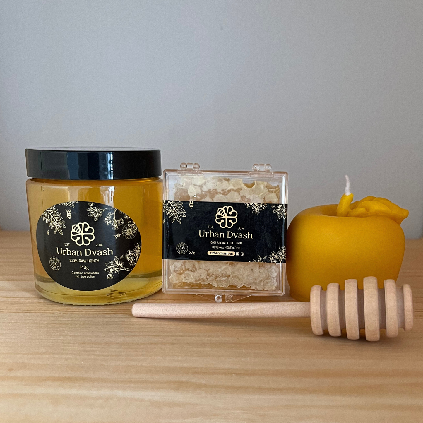 100% Beeswax Apple Candle & honeycomb Gift Package