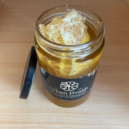 100% Raw Honey with Honeycomb Chunks (500g)